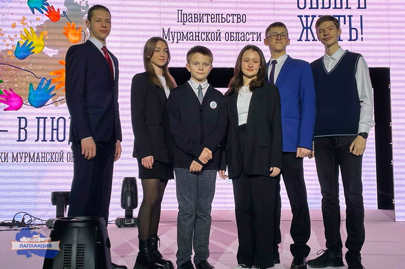 Именные стипендии губернатора Мурманской области одарённым детям и учащейся молодёжи Мурманской области получили ребята из детского технопарка «Кванториум-51»